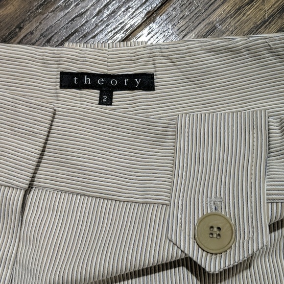 Theory Striped Shorts - Picture 3 of 3